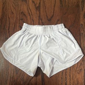 Lululemon hotty light purple hot shorts size 4